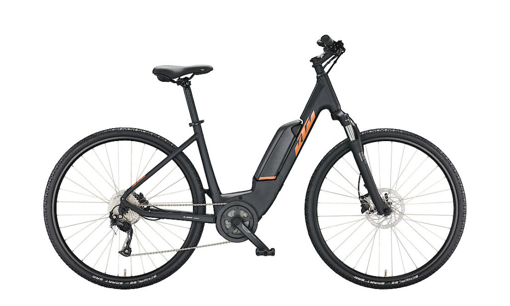 Trekking-E-Bike mit tiefem Durchstieg KTM Macina Cross Vermietung in Las Palmas de Gran Canaria